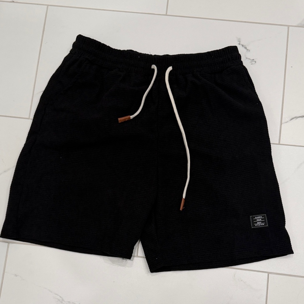 Men's Black Drawstring Knit Shorts